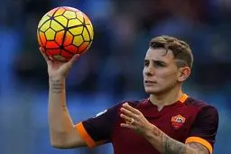 بارسا یک مدافع دیگر به خدمت گرفت