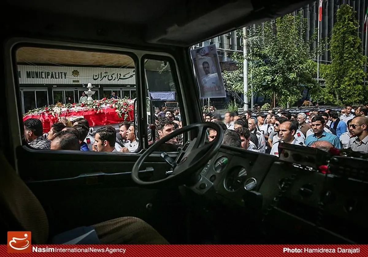 مراسم تشییع پیکر شهید آتش نشان علی قانع