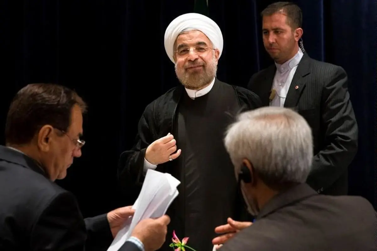 روحانی سه سال است فقط شعر می‌خواند/ سال ۹۶ با چه رویی به مردم بگوییم دوباره به روحانی رای بدهند؟