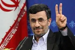 احمدی نژاد همه ر ا تا لحظه آخر در خوف و رجا می گذارد