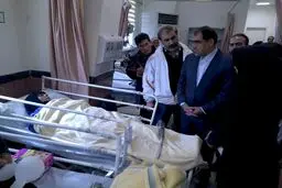 عیادت وزیر بهداشت از تعدادی از مجروحان حادثه سامرا + تصاویر