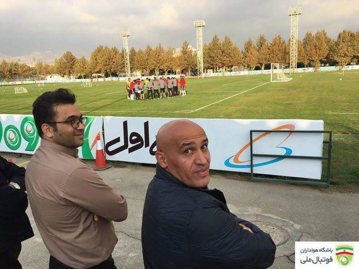 منصوریان در محل تمرین تیم ملی حاضر شد