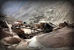 نگران بازگشایی دوباره معادن شن و ماسه هستیم