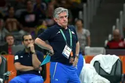 آخرین نشست بررسی عملکرد تیم ملی والیبال این‌بار با حضور پیشکسوتان/ آیا لوزانو ماندنی‌ست؟