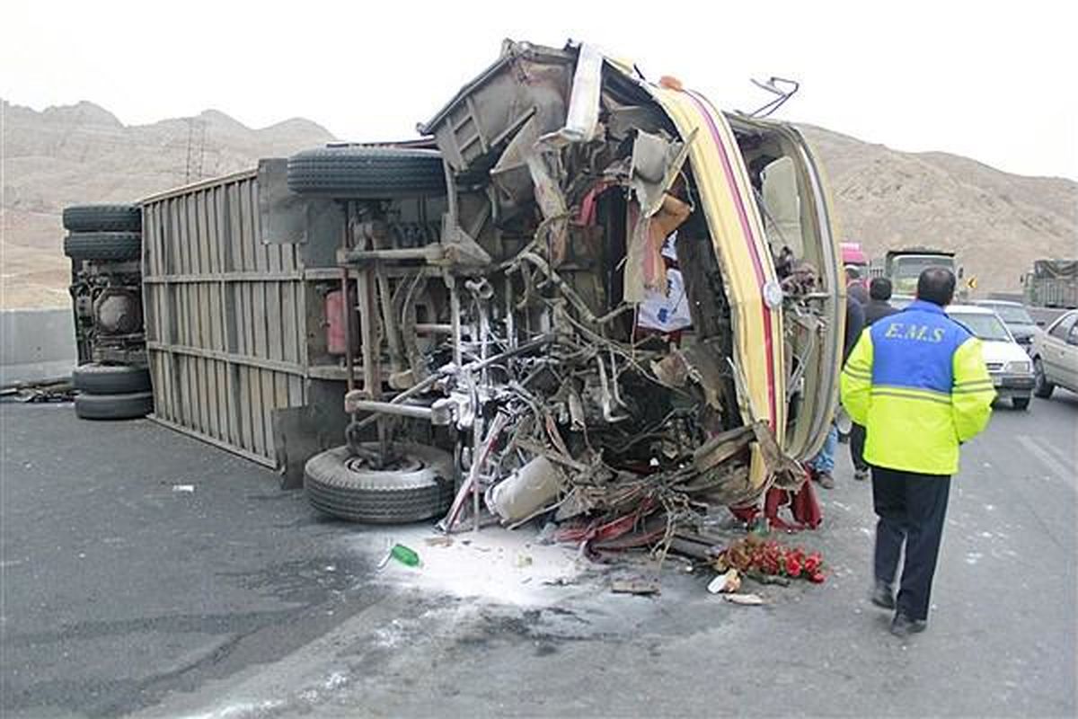 ۲۸ کشته و ۱۹ مجروح آخرین آمار تلفات واژگونی اتوبوس زائران کربلا
