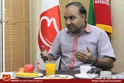 ترامپ برجام را پاره کند، اقتصاد ایران دچار تحولات می‌شود/ انتخاب ترامپ گوشزدی به مسئولین بود تا اقتصاد مقاومتی را جدی‌تر بگیرند