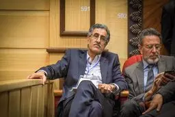 خوانساری: دولت روحانی در این سه سال موفقیتی در بهبود کسب و کار به دست نیاورد/ انحصارطلبی و دخالت‌های دولت در ۱۱۰۰ روز گذشته بیشتر شد