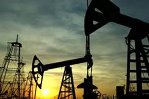 برداشت روزانه نفت از غرب کارون به بیش از ۲۶۰ هزار بشکه رسید