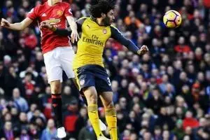 نجات ونگر در دقایق پایانی/ شیاطین سرخ ۲ امتیاز حساس را از دست دادند