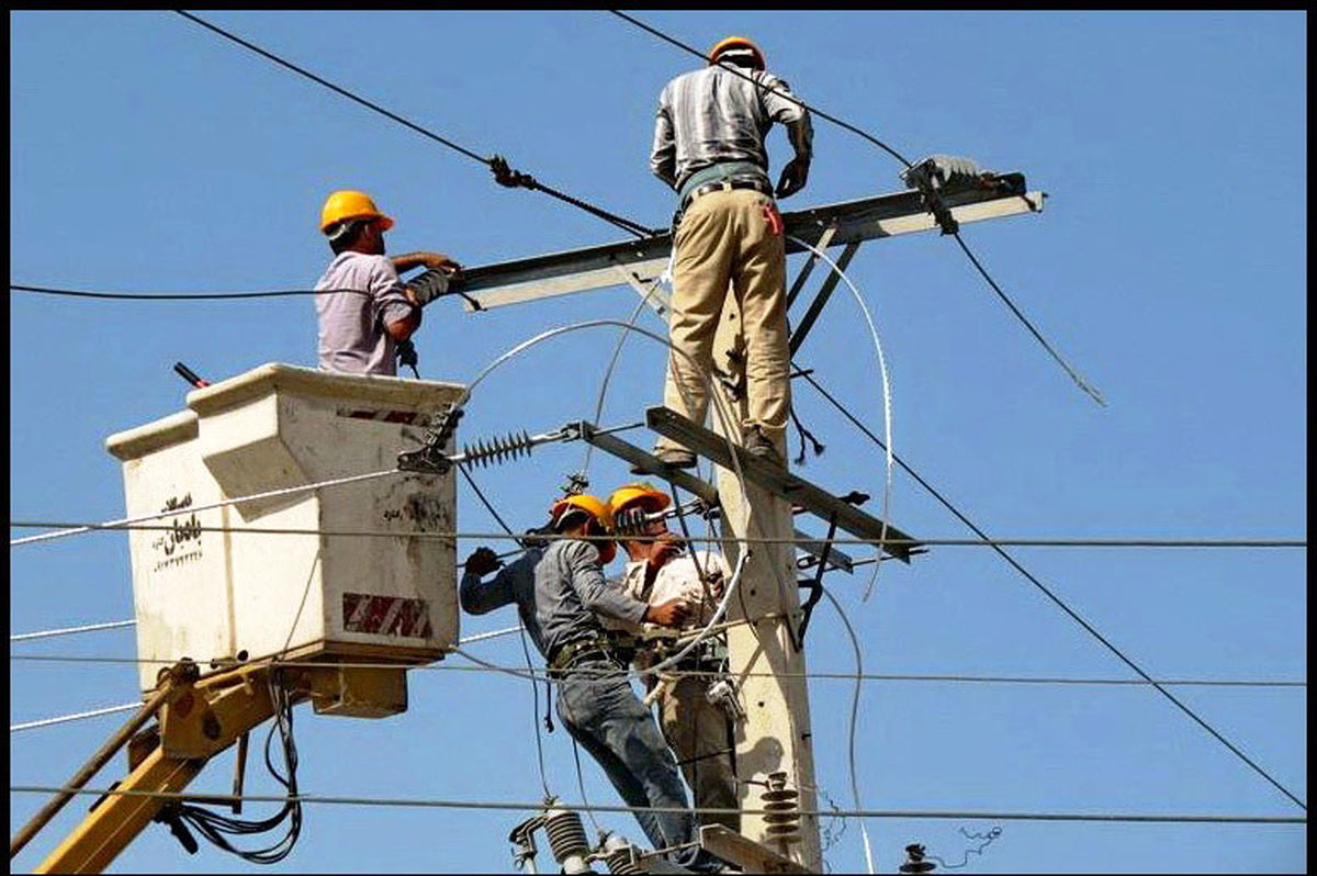 روستاهای بالای ۱۰ خانوار کشور امسال به شبکه برق متصل می شوند