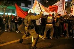 اعتراضات به سفر اوباما به یونان، به خشونت کشیده شد + تصاویر