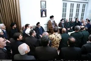 دیدار جمعی از مسئولان و شخصیت‌های استان اصفهان با رهبر انقلاب + عکس