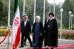 رئیس جمهور به مقام شامخ شهدا ادای احترام نکرد
