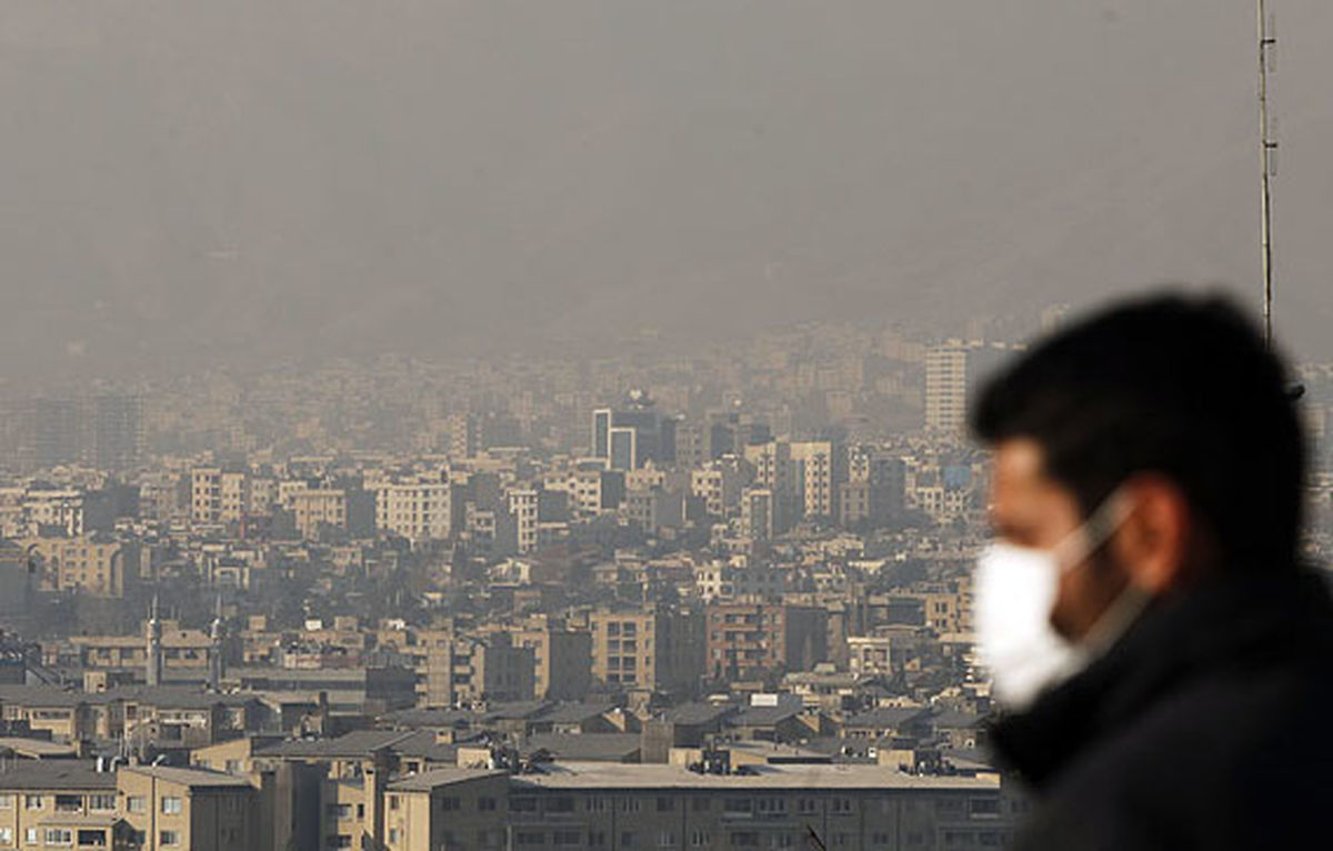 سازمان محیط زیست برنامه‌های خود برای رفع آلودگی تهران را تشریح کند/ خانم ابتکار به جای حضور در کنار مردم در مراکش به سر می‌برد