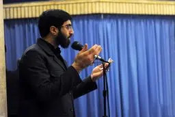 مداحی سیدرضا نریمانی در حسینیه‌ امام خمینی(ره)