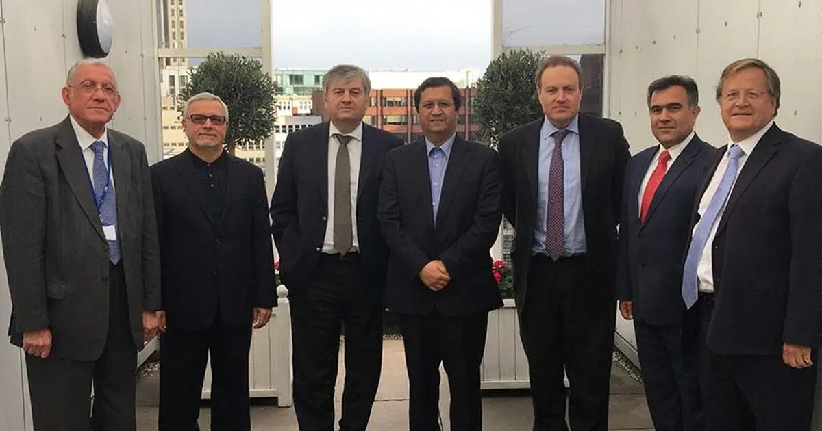 بی‌تفاوتی رئیس کل بیمه مرکزی در اخراج ۴ نجومی‌بگیر از برج رومی!