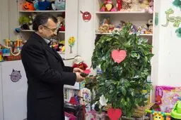 بازدید رئیس و اعضای فدراسیون والیبال از موسسه خیریه بهنام دهش‌پور