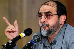 مصرف بالای لوازم آرایشی کمک به چرخه اقتصاد صهیونیستی است/ اسلام حقوق زنان را متحول کرد