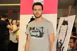 از مشخص شدن بازیگر 