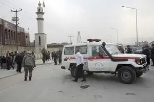 تحویل ۸ مجروح حادثه عراق به اورژانس کشور در مرز مهران/ ۲ مجروح بدحال تحت مراقبت‌های ویژه در بیمارستان حله
