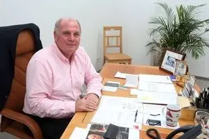 بازگشت مجدد اولی هوینس بر مسند ریاست باشگاه بایرن‌مونیخ