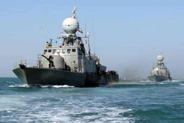 نیروی دریایی ارتش بااقتدار تمام در دریاهای آزاد حضور دارد