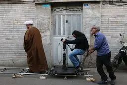 هنگام ساخت مستند درباره آیت‌الله مجتهدی به طلبگی علاقمند شدیم