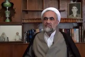 احمد منتظری به حبس و خلع لباس محکوم شد