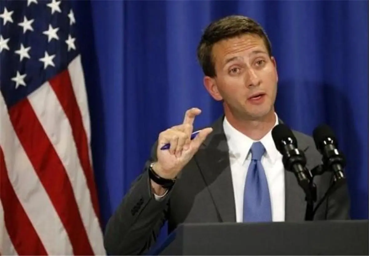 سخنگوی کاخ سفید: انتظار می‌رود اوباما طرح تمدید تحریم‌های ایران را امضا کند