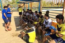 تمرین ساحلی‌بازان زیر آفتاب سوزان بندرعباس + تصاویر