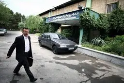 داورزنی بامداد دوشنبه راهی لوزان می‌شود