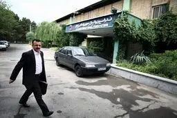 داورزنی بامداد دوشنبه راهی لوزان می‌شود