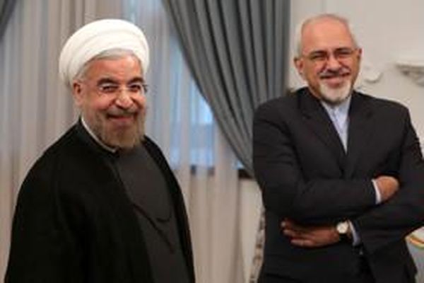 تورهای گردشگری با لبخند رئیس‌جمهور و وزیر خارجه به ایران نمی‌آیند/ دولت یازدهم چه واگذاری به بخش خصوصی انجام داده؟