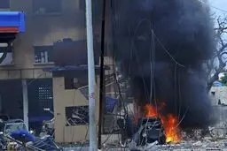 انفجار، بزرگترین بندر موگادیشو را لرزاند/ ۱۱ تن کشته شدند