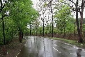 آغاز بارش‌ها از روز چهارشنبه در کشور/ سه‌شنبه؛ آلودگی هوا در تهران به اوج خود می‌رسد