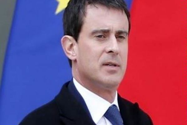 اولاند استعفای والس را پذیرفت/ وزیر کشور فرانسه جانشین نخست‌وزیر شد