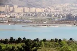 سقوط بالگرد در دریاچه چیتگر/ تمامی ۸ سرنشین بالگرد ۲۰۵ سقوط کرده نجات یافتند/ ۲ نفر جان باختند + تصاویر