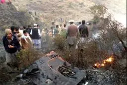 سقوط هواپیما در پاکستان با ۴۸ کشته +تصاویر