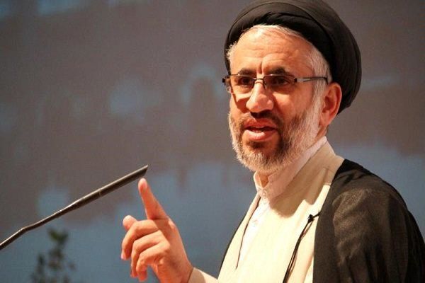 جلسه فراکسیون روحانیت با آملی لاریجانی/ طرح اتهامات رسانه‌های ضدانقلاب توسط مسئولان جای بررسی دارد