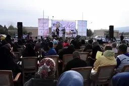 اهالی کویر در صبح جمعه کاشونی همراه معلولان شدند