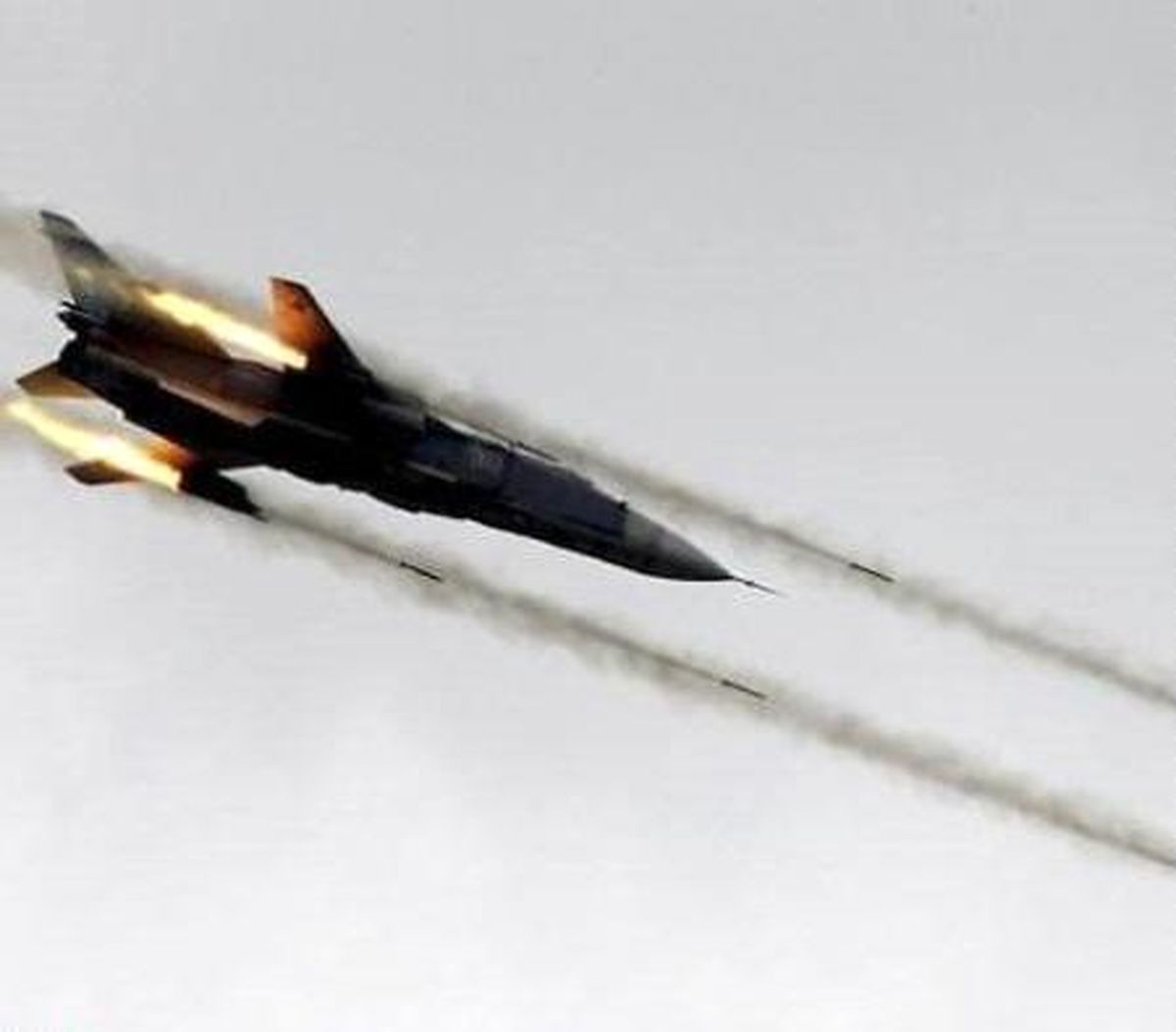 یک جنگنده ارتش سوریه در پالمیرا سقوط کرد