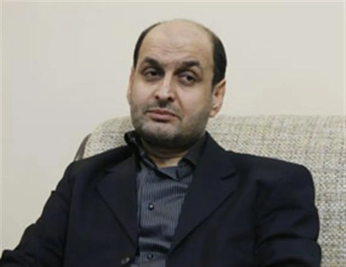 اقتصاددان طرفدار دولت: رشد اقتصادی ۷.۴ درصدی در زندگی روزمره مردم لمس نمی‌شود!/ مردم کاهش تورم را هم باور نمی‌کنند