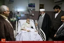 حال عمومی حجت الاسلام قرائتی مساعد است/ ادامه درمان تحت نظر گروه متخصص