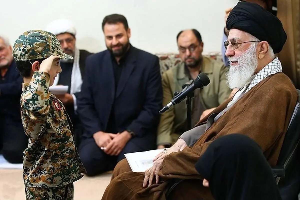 نماهنگ "با این ستاره‌ها"