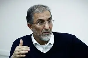 کنایه سنگین حسین راغفر اقتصاددان اصلاح‌طلب به هاشمی رفسنجانی: فساد مالی بعد از جنگ شروع شد!