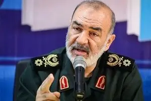 مدیریت جنگ اقتصادی با استکبار در اختیار قرارگاه سازندگی خاتم است