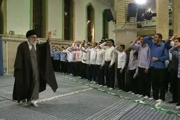 مراسم جشن تکلیف دانش‌آموزان با حضور رهبر انقلاب برگزار شد