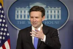 سخنگوی کاخ سفید: در جلسات خصوصی به ایرانیان گفته بودیم که تمدید تحریم‌ها خلاف برجام نیست