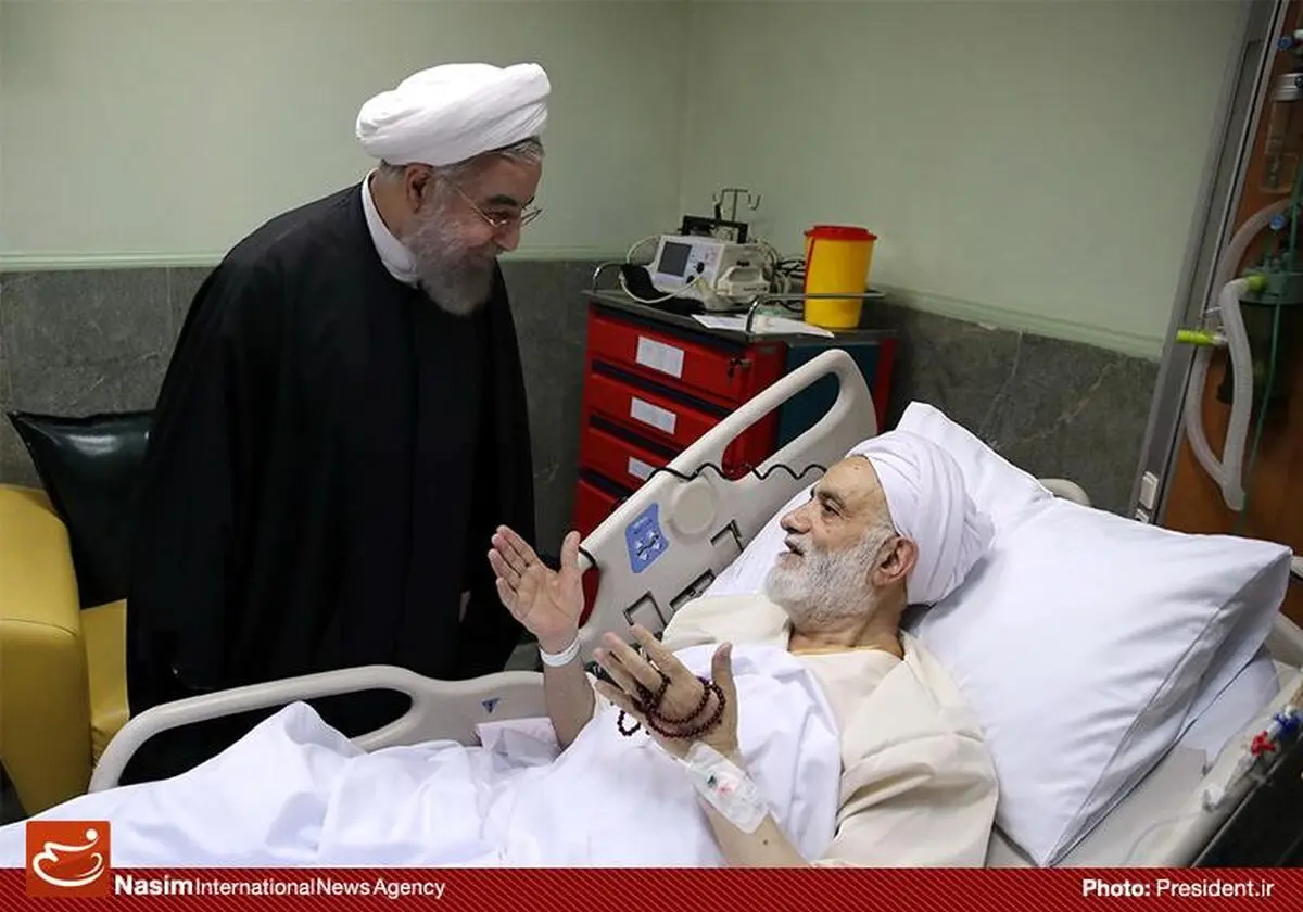 عیادت رئیس‌جمهور از حجت‌الاسلام قرائتی