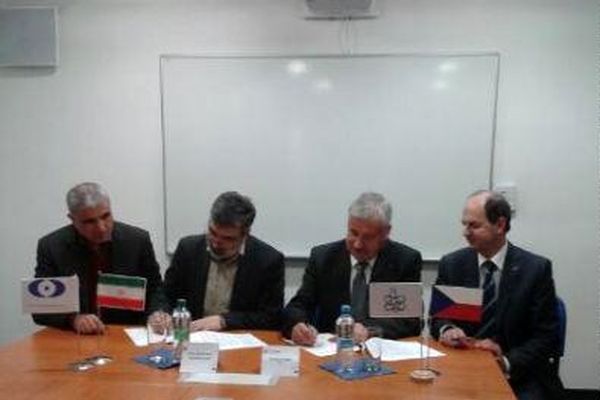 سند همکاری هسته‌ای میان ایران و جمهوری چک به امضاء رسید